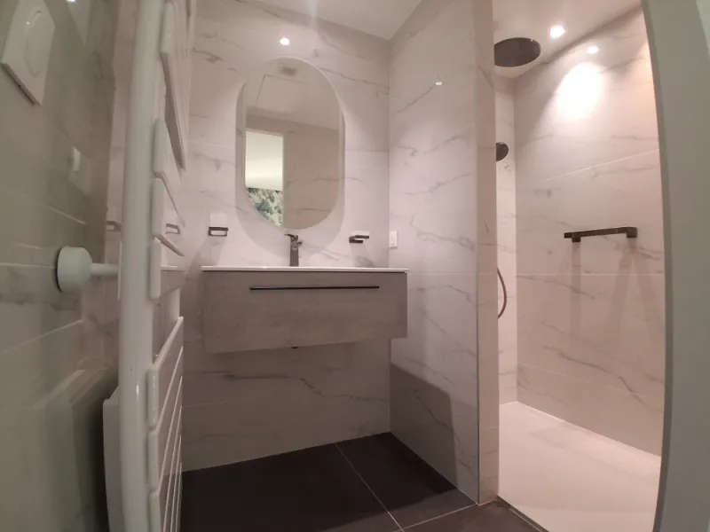 Rénovation complète de salle de bain, Mérignies, FLOOR