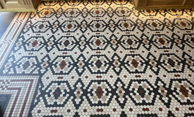 Pose de mosaïque Winckelmans dans une boulangie, Mérignies, FLOOR
